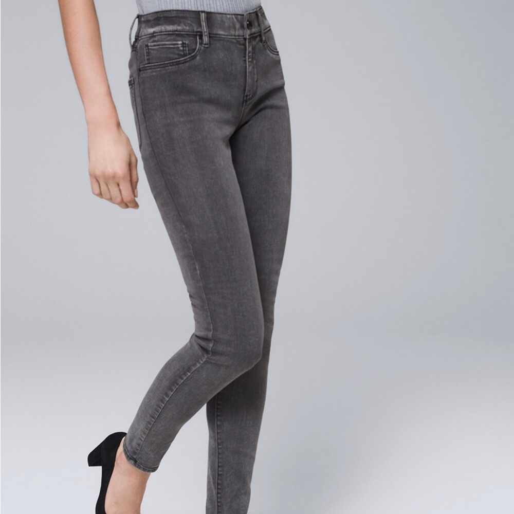 WHBM super skinny jegging.